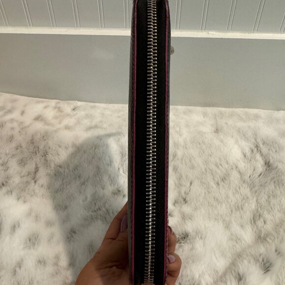 EUC LV Bicolor Black/Fuchsia Epi Zippy Long Wallet P0018 - Picture 7 of 13
